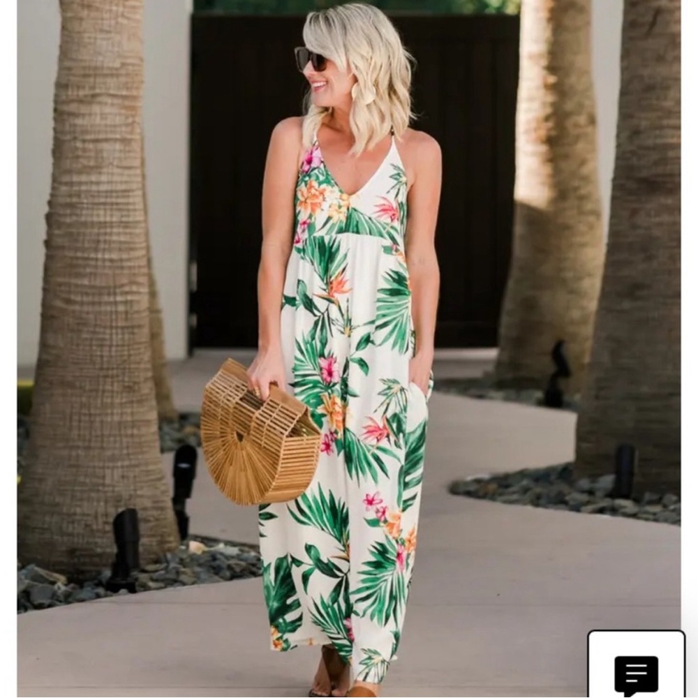 Gibson Hi Sugarplum Palm Springs Festival
Maxi Dress size XS - Picture 1 of 13